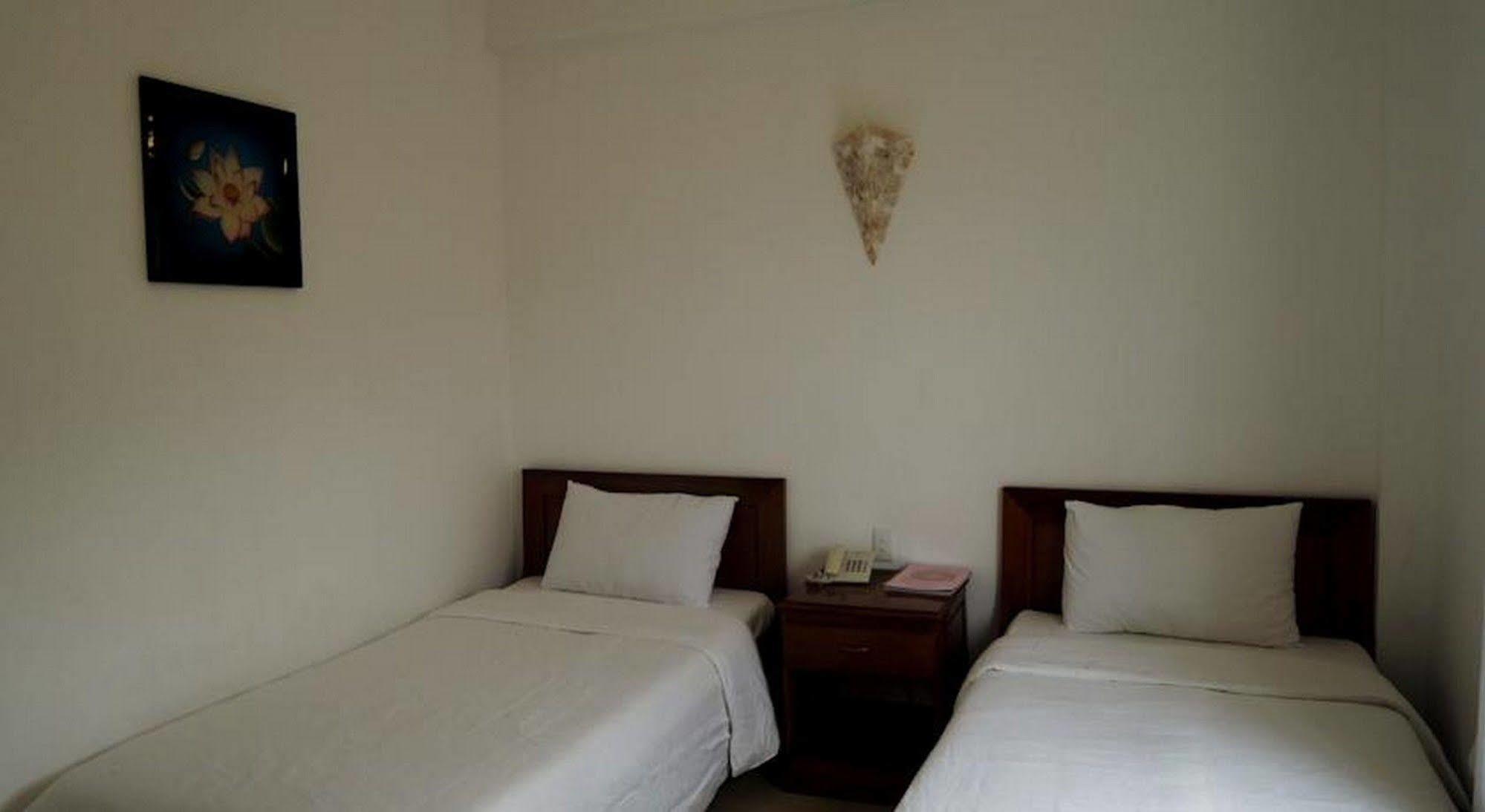 Golden Lotus Hotell Hue Exteriör bild